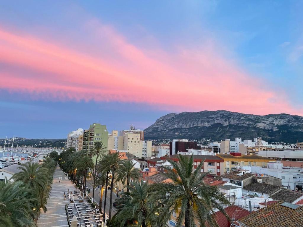 Vista Al Mar Apartment Denia Bagian luar foto